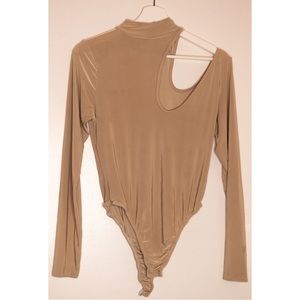 PrettyLittleThing Slinky Cut Out Bodysuit - US10